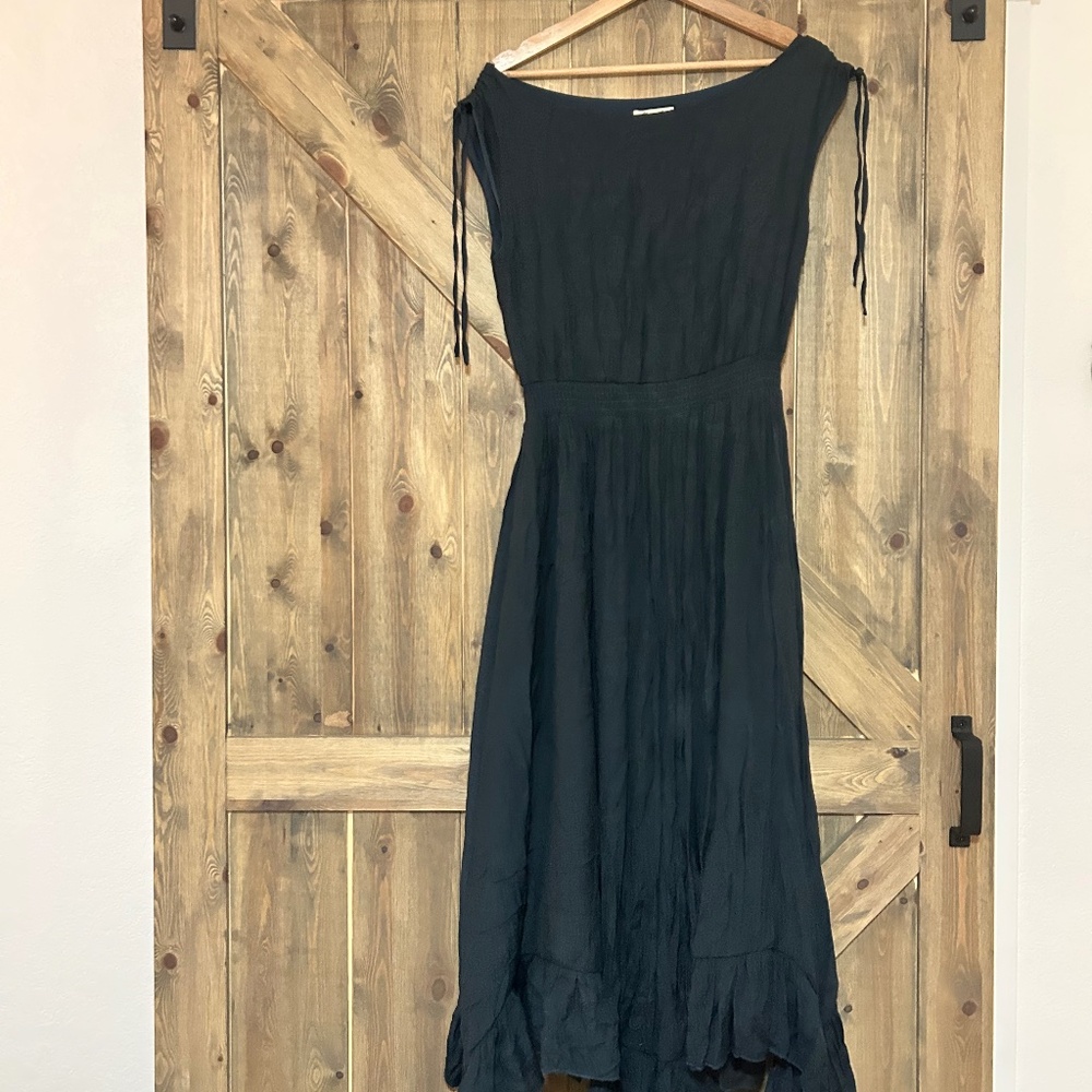 Joyfolie Gia Dress in Navy Blue
